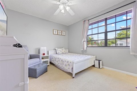 Adosado en venta en Pembroke Pines, Florida, 2 dormitorios, 113.62 m2 № 2064050 - foto 10