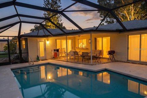 Villa ou maison à louer à Sarasota, Floride: 3 chambres, 143.91 m2 № 2224846 - photo 10