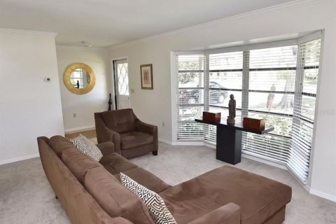 Villa ou maison à louer à Sarasota, Floride: 3 chambres, 143.91 m2 № 2224846 - photo 3