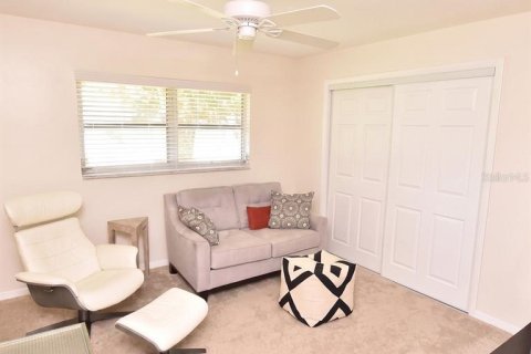 Villa ou maison à louer à Sarasota, Floride: 3 chambres, 143.91 m2 № 2224846 - photo 16
