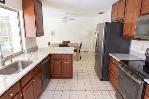 Villa ou maison à louer à Sarasota, Floride: 3 chambres, 143.91 m2 № 2224846 - photo 15