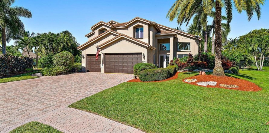 Villa ou maison à Palm City, Floride 6 chambres, 462.75 m2 № 2183861