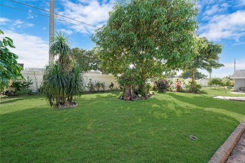 House in Tamarac, Florida 2 bedrooms, 157.93 sq.m. № 1864905 - photo 28