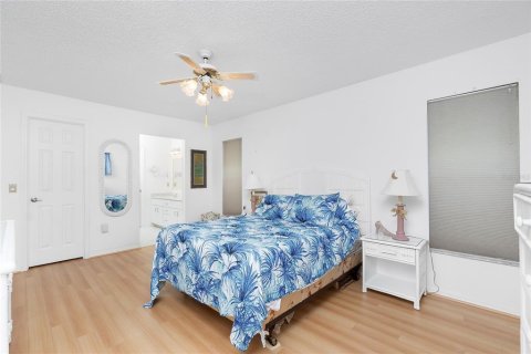 House in Englewood, Florida 2 bedrooms, 139.73 sq.m. № 1808181 - photo 21