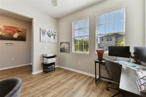 House in Parrish, Florida 4 bedrooms, 255.76 sq.m. № 2406243 - photo 7