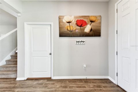 House in Parrish, Florida 4 bedrooms, 255.76 sq.m. № 2406243 - photo 9