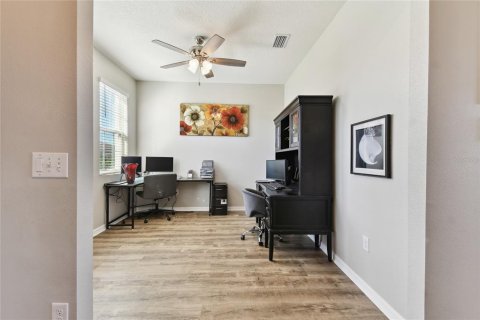 House in Parrish, Florida 4 bedrooms, 255.76 sq.m. № 2406243 - photo 5