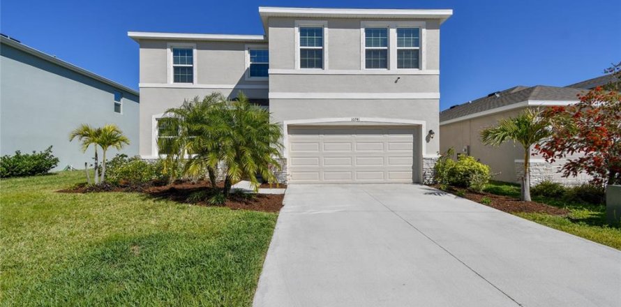 House in Parrish, Florida 4 bedrooms, 255.76 sq.m. № 2406243