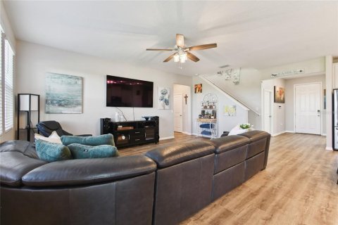 House in Parrish, Florida 4 bedrooms, 255.76 sq.m. № 2406243 - photo 22