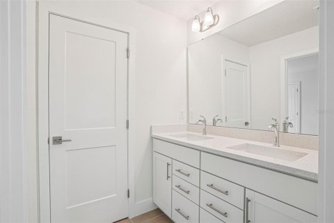 Casa en venta en Mount Dora, Florida, 4 dormitorios, 246.19 m2 № 2317286 - foto 20