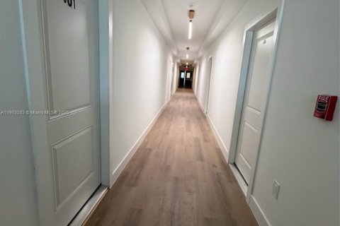 Copropriété à louer à Miami Beach, Floride: 49.98 m2 № 2081836 - photo 6