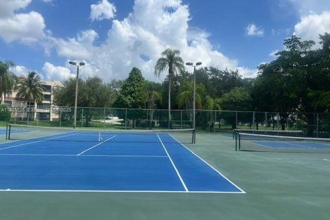 Снять в аренду коммерческую недвижимость в Плантация, Флорида 1 спальня, 27.87м2, № 1961231 - фото 15