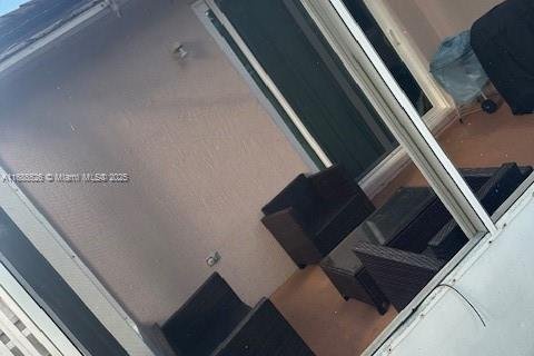 Снять в аренду коммерческую недвижимость в Плантация, Флорида 1 спальня, 27.87м2, № 1961231 - фото 4