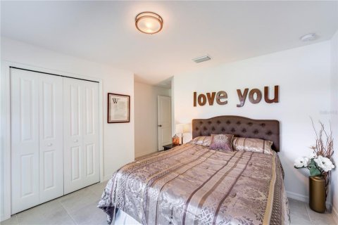 House in Fort Myers, Florida 4 bedrooms, 168.34 sq.m. № 1617992 - photo 14