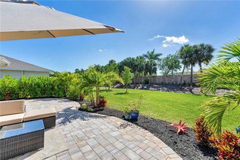 House in Fort Myers, Florida 4 bedrooms, 168.34 sq.m. № 1617992 - photo 8