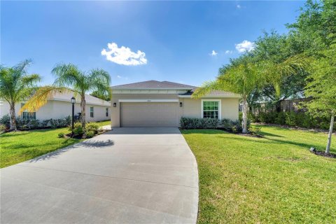 House in Fort Myers, Florida 4 bedrooms, 168.34 sq.m. № 1617992 - photo 2