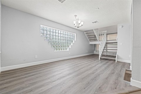 Снять в аренду таунхаус в Тиерра-Верде, Флорида 6 комнат, 275.92м2, № 1844456 - фото 13