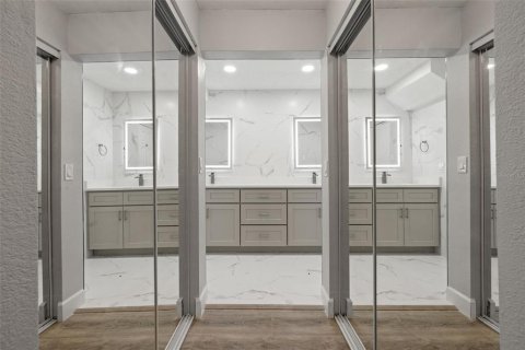 Снять в аренду таунхаус в Тиерра-Верде, Флорида 6 комнат, 275.92м2, № 1844456 - фото 28