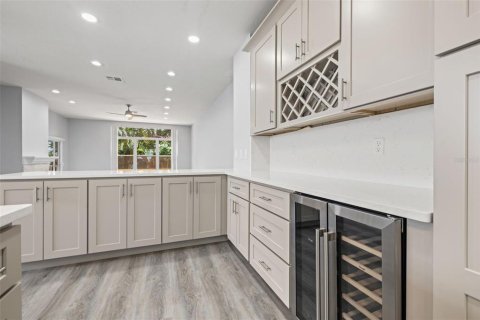 Снять в аренду таунхаус в Тиерра-Верде, Флорида 6 комнат, 275.92м2, № 1844456 - фото 11