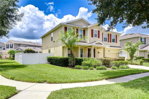 House in Land O' Lakes, Florida 4 bedrooms, 250.93 sq.m. № 1838358 - photo 2