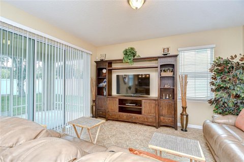 House in Land O' Lakes, Florida 4 bedrooms, 250.93 sq.m. № 1838358 - photo 25