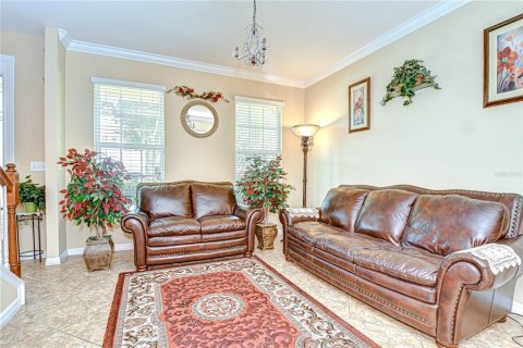 House in Land O' Lakes, Florida 4 bedrooms, 250.93 sq.m. № 1838358 - photo 11