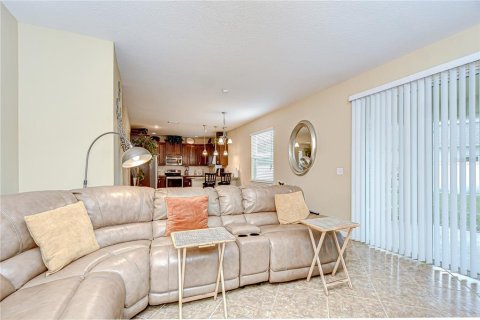 House in Land O' Lakes, Florida 4 bedrooms, 250.93 sq.m. № 1838358 - photo 27