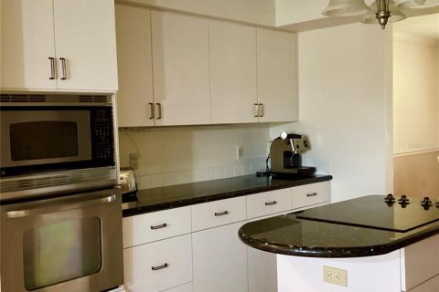 Купить виллу или дом в Пунта-Горда, Флорида 10 комнат, 168.25м2, № 1513039 - фото 17