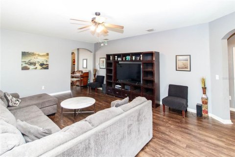Villa ou maison à vendre à Spring Hill, Floride: 4 chambres, 222.22 m2 № 1746646 - photo 21