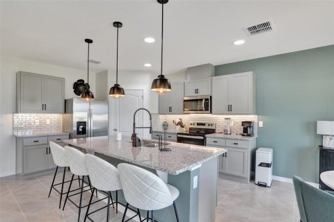 Casa en alquiler en Davenport, Florida, 5 dormitorios, 250.46 m2 № 1442549 - foto 13