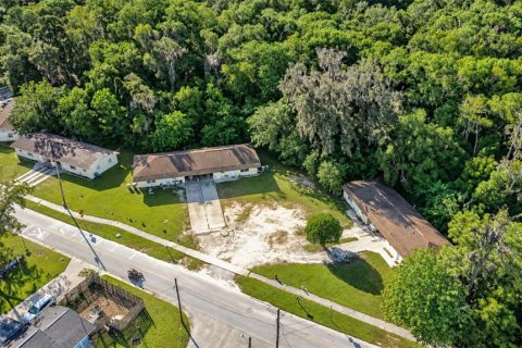 Commercial property in Ocala, Florida 12 bedrooms, 438.87 sq.m. № 2425403