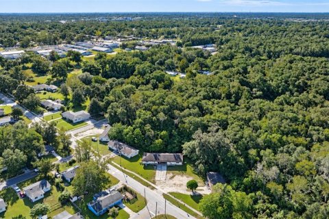 Commercial property in Ocala, Florida 12 bedrooms, 438.87 sq.m. № 2425403 - photo 11