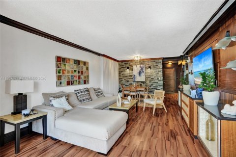 Condominio en venta en Hallandale Beach, Florida, 1 dormitorio, 67.82 m2 № 2011468 - foto 13