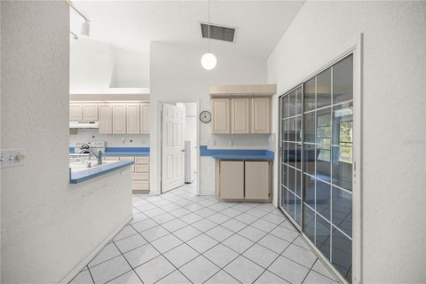 House in Ocala, Florida 3 bedrooms, 188.96 sq.m. № 1833429 - photo 8