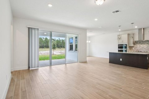 House in Ormond Beach, Florida 4 bedrooms, 231.05 sq.m. № 2111006 - photo 5