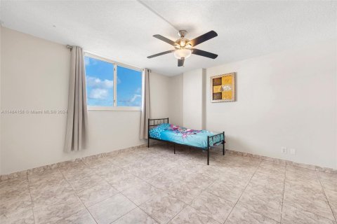 Condominio en venta en North Miami Beach, Florida, 3 dormitorios, 186.55 m2 № 830088 - foto 29
