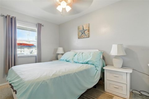 Villa ou maison à vendre à North Port, Floride: 2 chambres, 98.76 m2 № 1903119 - photo 20
