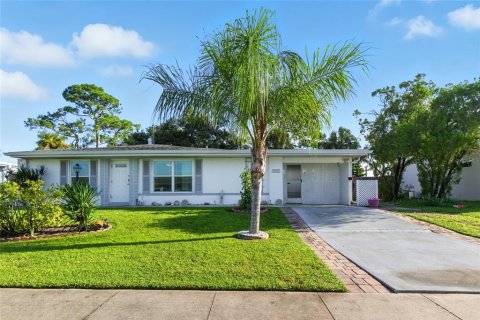 Villa ou maison à vendre à North Port, Floride: 2 chambres, 98.76 m2 № 1903119 - photo 2