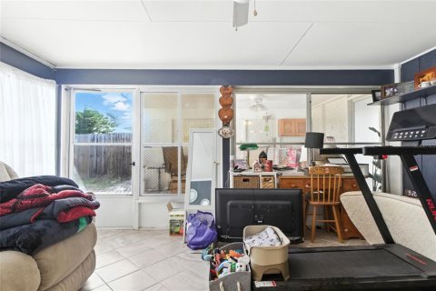 Villa ou maison à vendre à North Port, Floride: 2 chambres, 98.76 m2 № 1903119 - photo 24