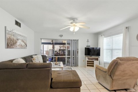 Villa ou maison à vendre à North Port, Floride: 2 chambres, 98.76 m2 № 1903119 - photo 7
