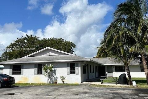 Propiedad comercial en venta en Oakland Park, Florida, 358.42 m2 № 1715816 - foto 3
