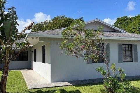 Propiedad comercial en venta en Oakland Park, Florida, 358.42 m2 № 1715816 - foto 5