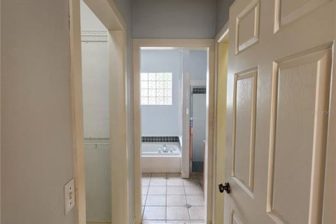 Casa en alquiler en Gainesville, Florida, 5 dormitorios, 250.37 m2 № 1778951 - foto 13
