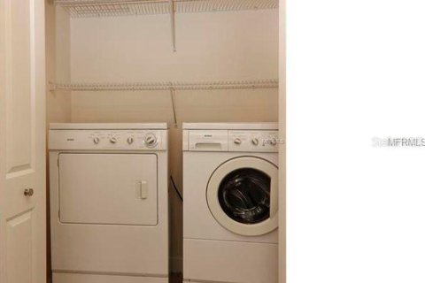 Снять в аренду кондоминиум в Киссимми, Флорида 6 комнат, 112.41м2, № 1919299 - фото 14