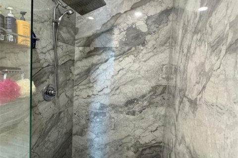 Copropriété à vendre à Orlando, Floride: 2 chambres, 117.15 m2 № 1884411 - photo 12