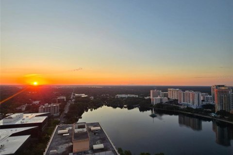 Copropriété à vendre à Orlando, Floride: 2 chambres, 117.15 m2 № 1884411 - photo 7