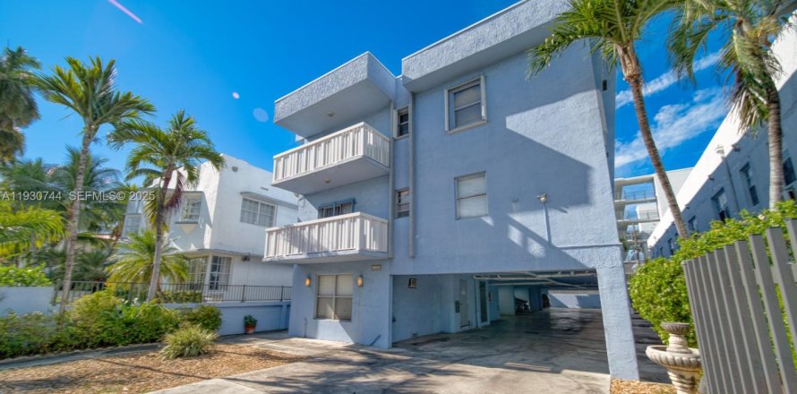 Кондоминиум с 1 спальней в Майами-Бич, Флорида № 1989582