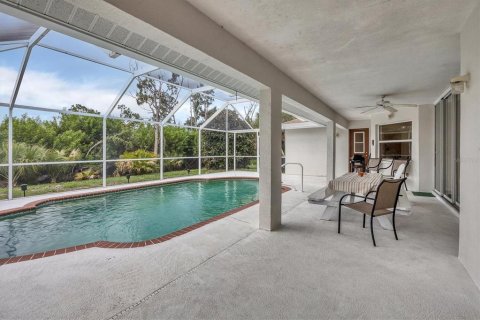 House in Rotonda, Florida 3 bedrooms, 180.51 sq.m. № 2200995 - photo 21