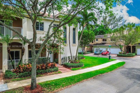 Touwnhouse à vendre à Homestead, Floride: 3 chambres, 166.3 m2 № 2046592 - photo 2