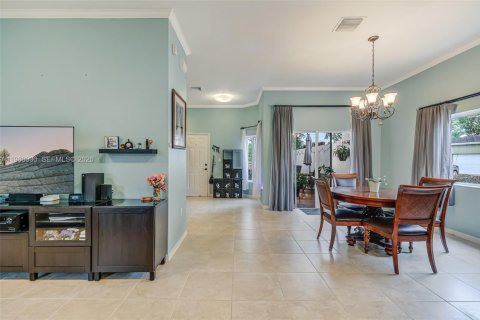 Touwnhouse à vendre à Homestead, Floride: 3 chambres, 166.3 m2 № 2046592 - photo 11